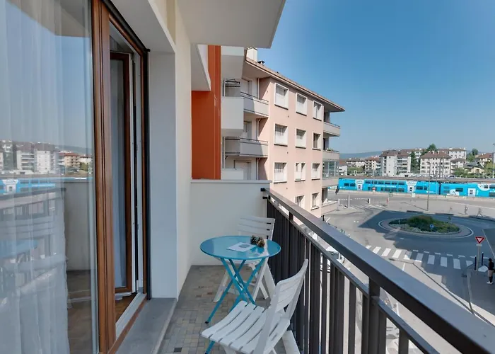 Le Chevene - 2 Or 4 Person Apartment With Balcony In Annecy Centre